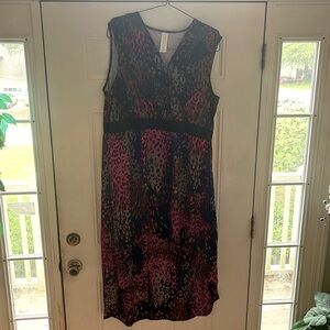 Size 1X multi colored dress. High waist, hi-lo bottom of dress wrap look